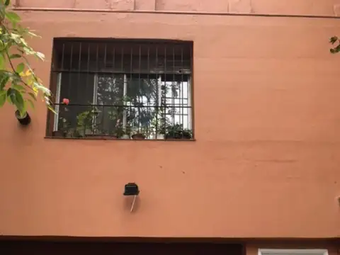 LOCAL GASTRONÓMICO CON VIVIENDA 
