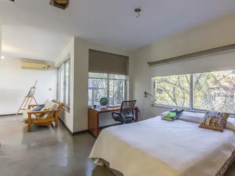 Casa en Alquiler con 1 cochera