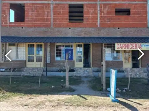 LOCALES COMERCIALES EN VENTA + CONSTRUCCION EN PLANTA ALTA