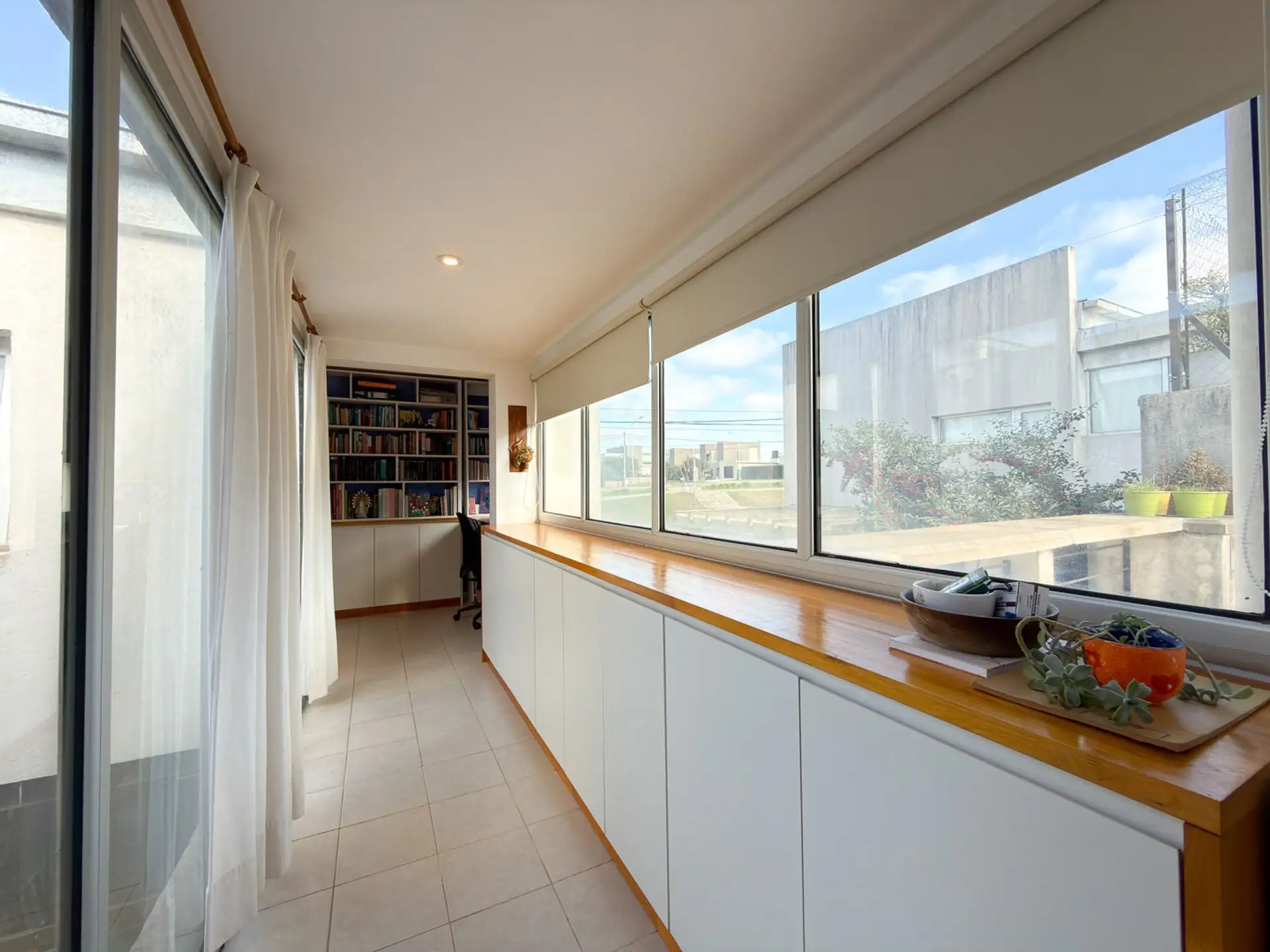 Dúplex moderno de 2 dormitorios + oficina en Barrio Procrear