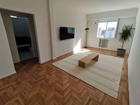 Departamento clásico 4 ambientes, impecable, 5° orientación norte, en la mejor zona de Tandil