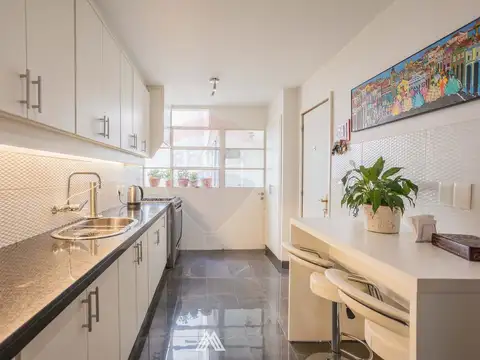 Departamento 6 ambientes con 3 baños