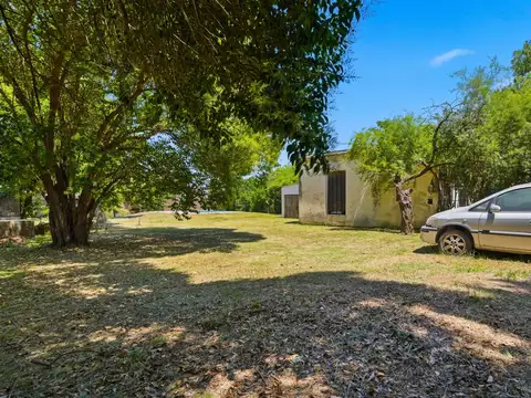 Casa en Venta con 3 cocheras