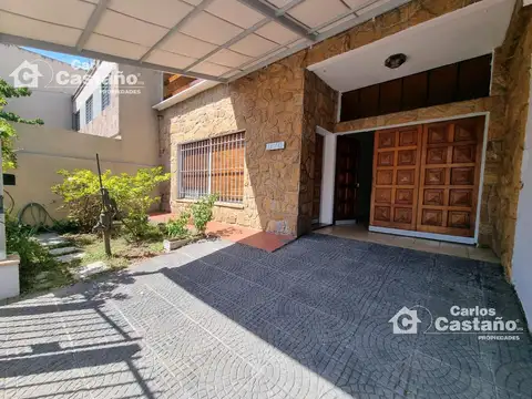 Casa en Alquiler de 4 dormitorios