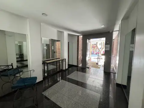 Blanco Encalada 4800, Piso 1