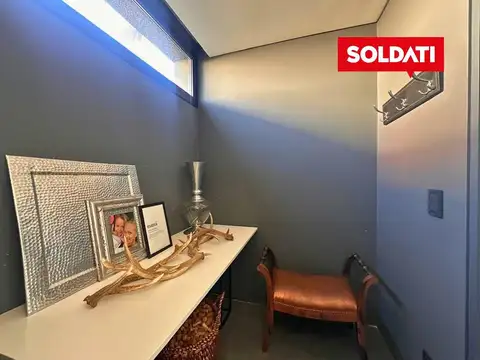 El Golf - Av. del Golf al 1700