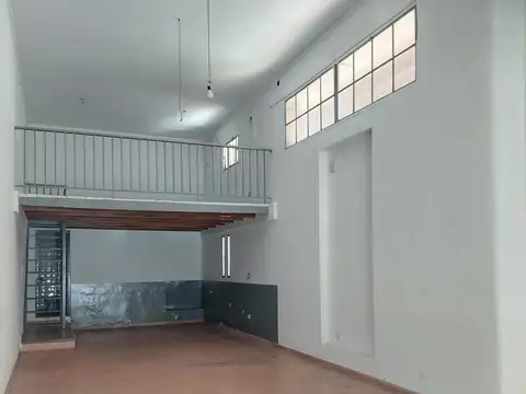 Local en Alquiler sobre calle San Martin 