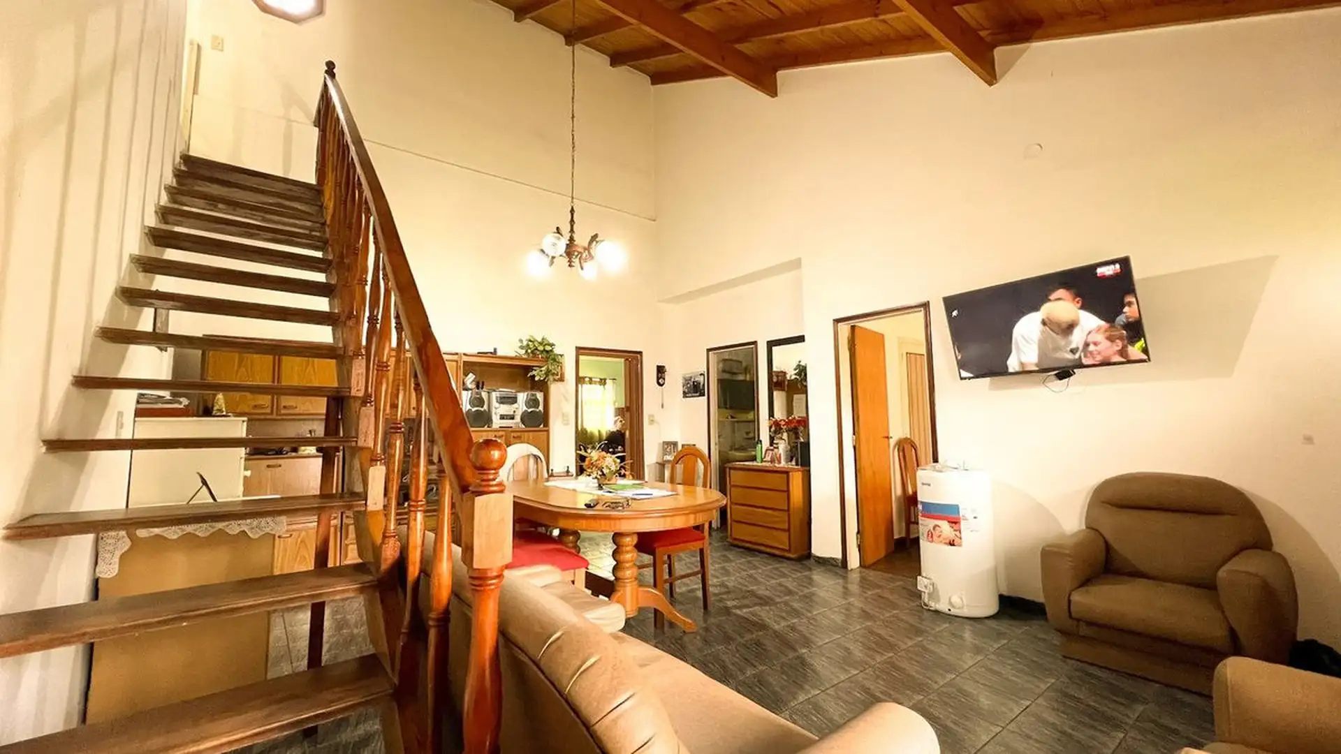 venta casa 4 ambientes + departamento Los Pinares