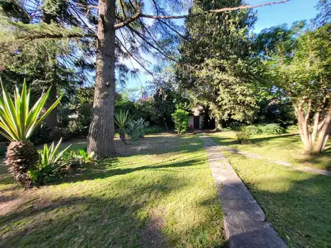LOTE EN VENTA MONTE GRANDE EXCELENTE UBICACION 