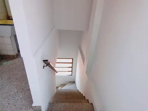 Depto Tipo Casa en Alquiler de 3 ambientes