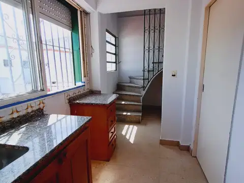 Depto Tipo Casa en Alquiler al Noreste