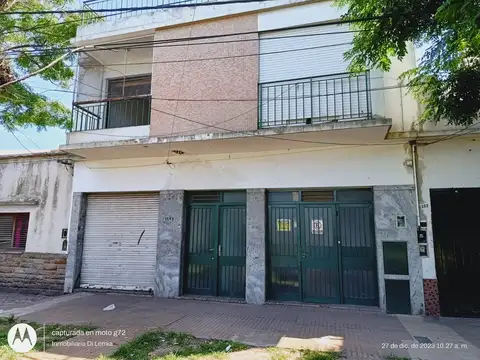 Departamento tipo casa en alquiler en Bernal Oeste