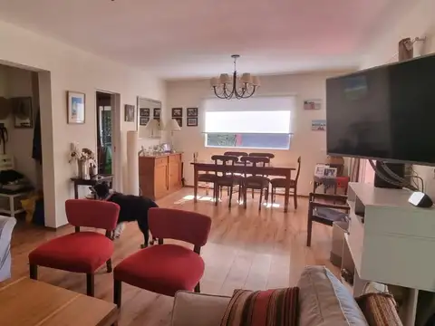Casa en Venta con 4 cocheras