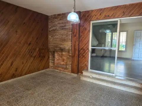 Blas Olivero 600, Piso 0