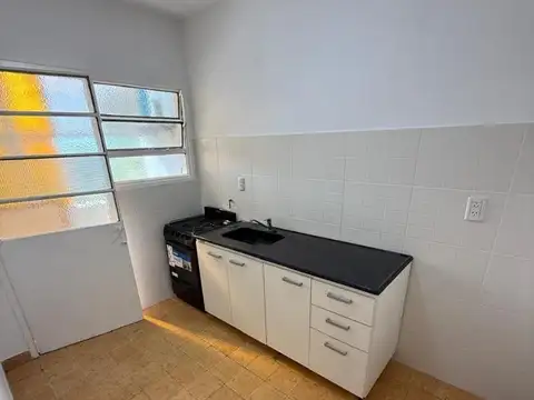 Alvarado 900, Piso 4