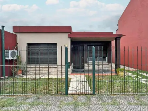 CASA - 3 AMBIENTES  - MERLO SUR