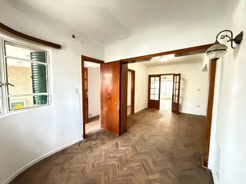 Alquiler de Casa 3 ambientes en Banfield