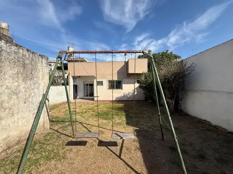 Casa en Alquiler en Virreyes Estacion, $ 900.000