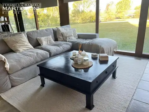 Casa 5 ambientes con 5 baños