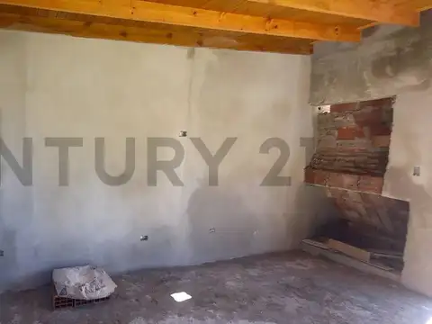 CASA EN VENTA EN LA PLATA LISANDRO OLMOS (A TERMINAR)