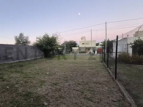 Terreno en Venta 25  mts Fondo