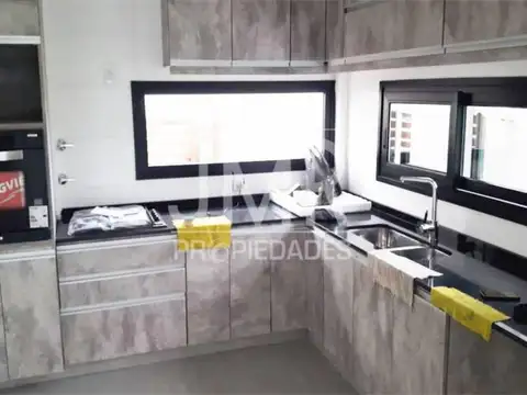 Av del Parque  al 100