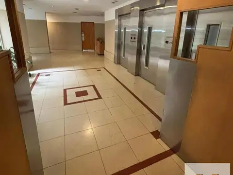 Departamento en Venta en Parque Chacabuco, USD 170.000