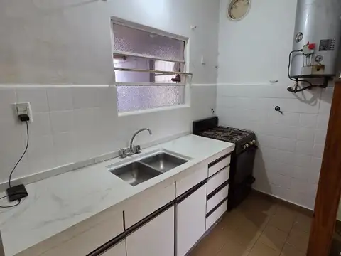 Depto Tipo Casa en Alquiler en Remedios de Escalada, $ 790.000
