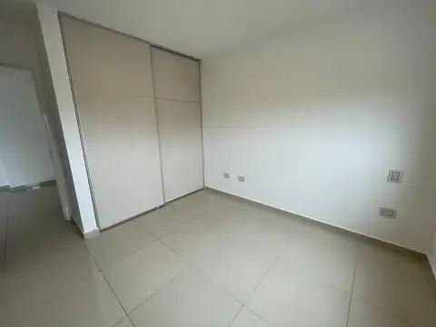 Departamento en Alquiler en Las Rosas, $ 1.700.000