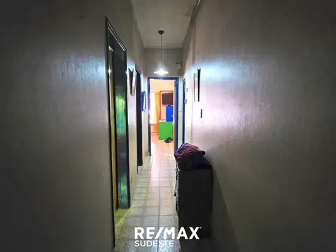 CASA EN VILLA MITRE. EXCELENTE UBICACION!