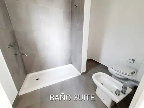 Casa en Alquiler de 4 dormitorios