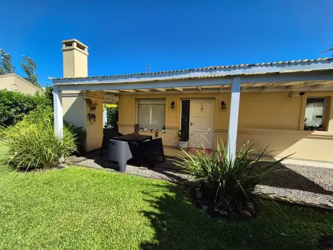 Casa en Venta con 1 cochera