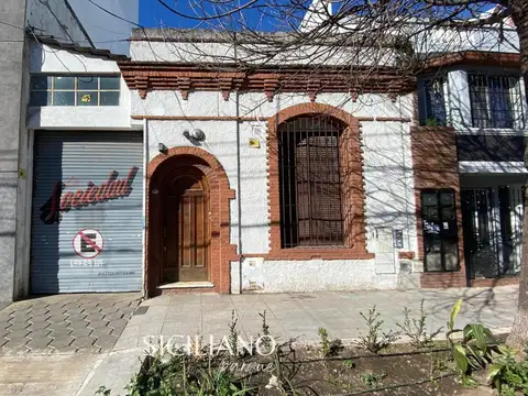 Castro  al 900