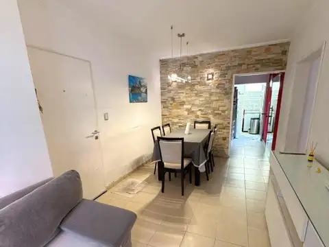 Depto Tipo Casa en Venta con 1 cocheras