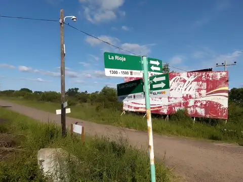 Av. Luis Quijano esquina Av. Benigno Rolón