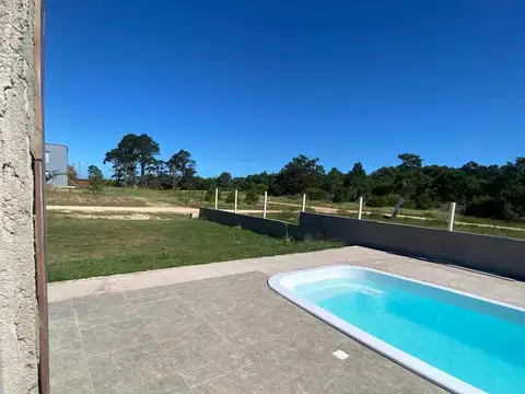 Avenida Senador Alfredo Vigliola y Rio Grande del 100