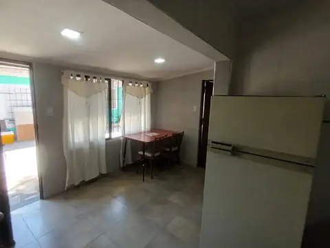 Depto Tipo Casa 2 ambientes con 1 baño