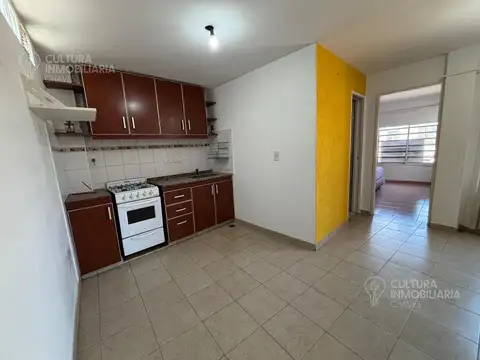 ALQUILER DEPARTAMENTO 2 AMBIENTES LOMAS DEL MIRADOR PRIMER PISO POR ESCALERA