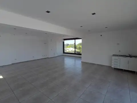 Local en Venta en Manuel B Gonnet, USD 520.000