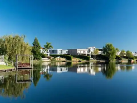 Terreno Lote en Venta. Casuarinas, Nordelta