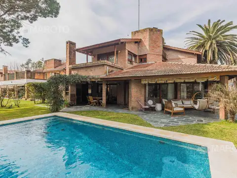 Casa en Venta de 4 dormitorios