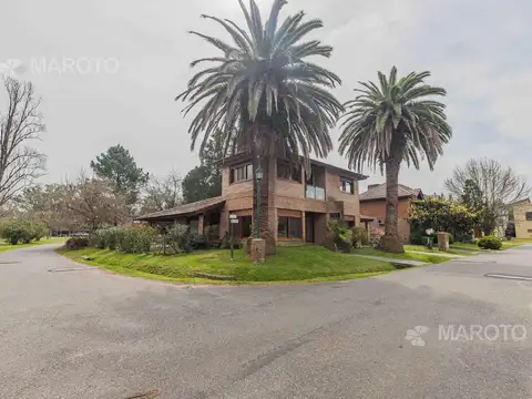 Casa en Venta en Barrio Cerrado Los Horneros, USD 260.000