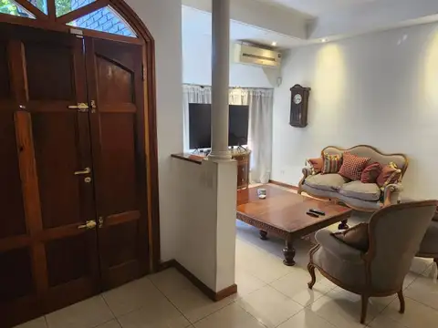 Casa en Alquiler en Coghlan, USD 3.300