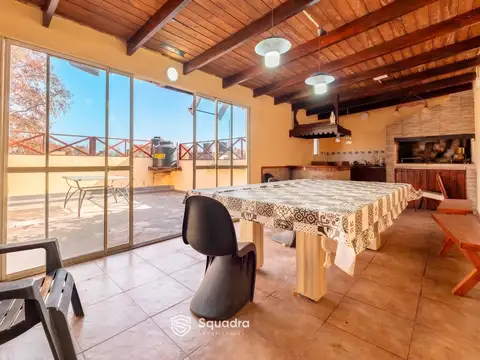Depto Tipo Casa en Venta de 5 ambientes