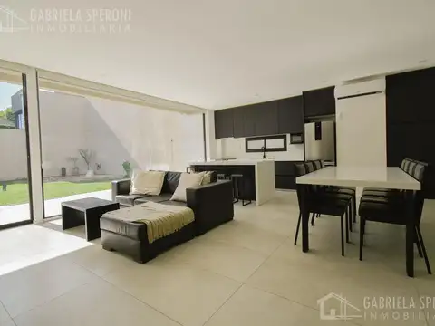 Casa en Venta en Lomas de Zamora, USD 345.000