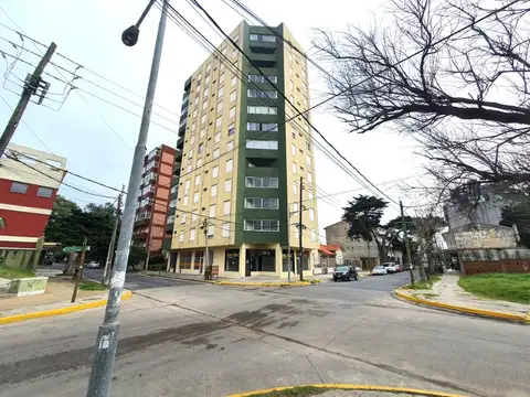 Cnl Machado 100, Piso 6