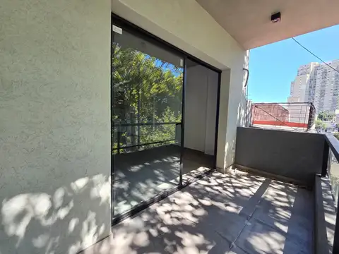 DEPARTAMENTO 1 AMBIENTE SEMIPISO A ESTRENAR