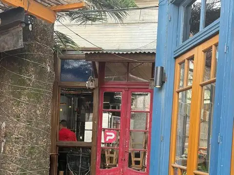 Avenida tapia de cruz al 800