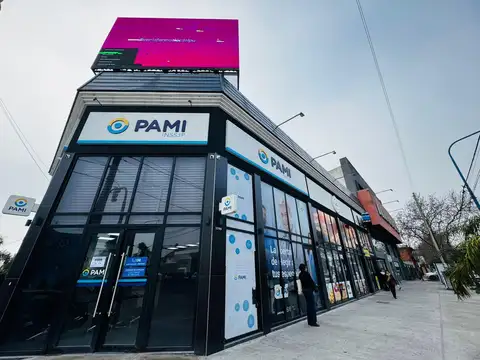 Local en Av. Luro y Bronzini en alquiler