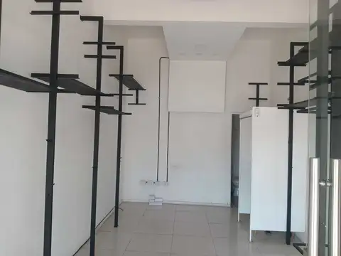 Local en Alquiler en Pacheco Sur, $ 2.100.000